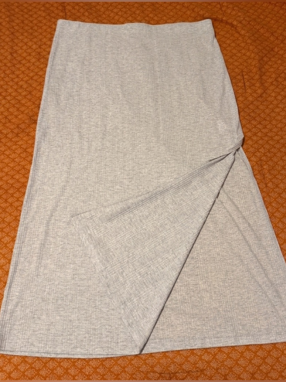 NWOT American Eagle High-Waisted Ribbed Knit Light Gray Maxi Skirt - Picture 4 of 6